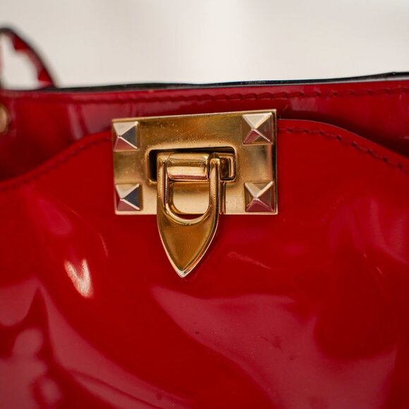 Valentino Patent Red Leather Rockstud Trapeze Medium Tote Bag - Picture 5 of 13